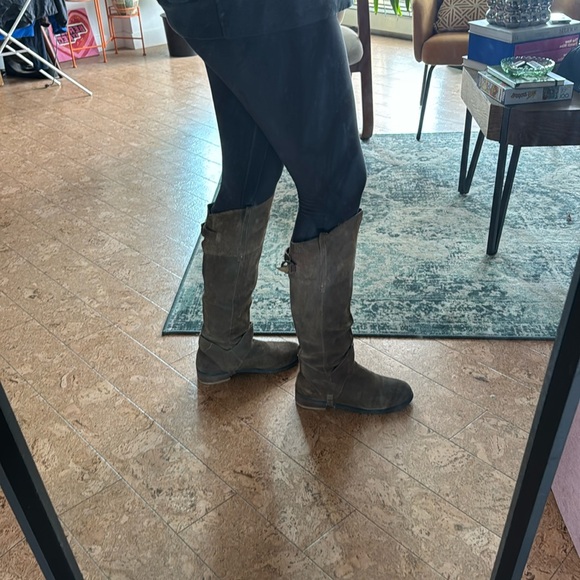 Brown Riding Style Suede Boot - Picture 4 of 10